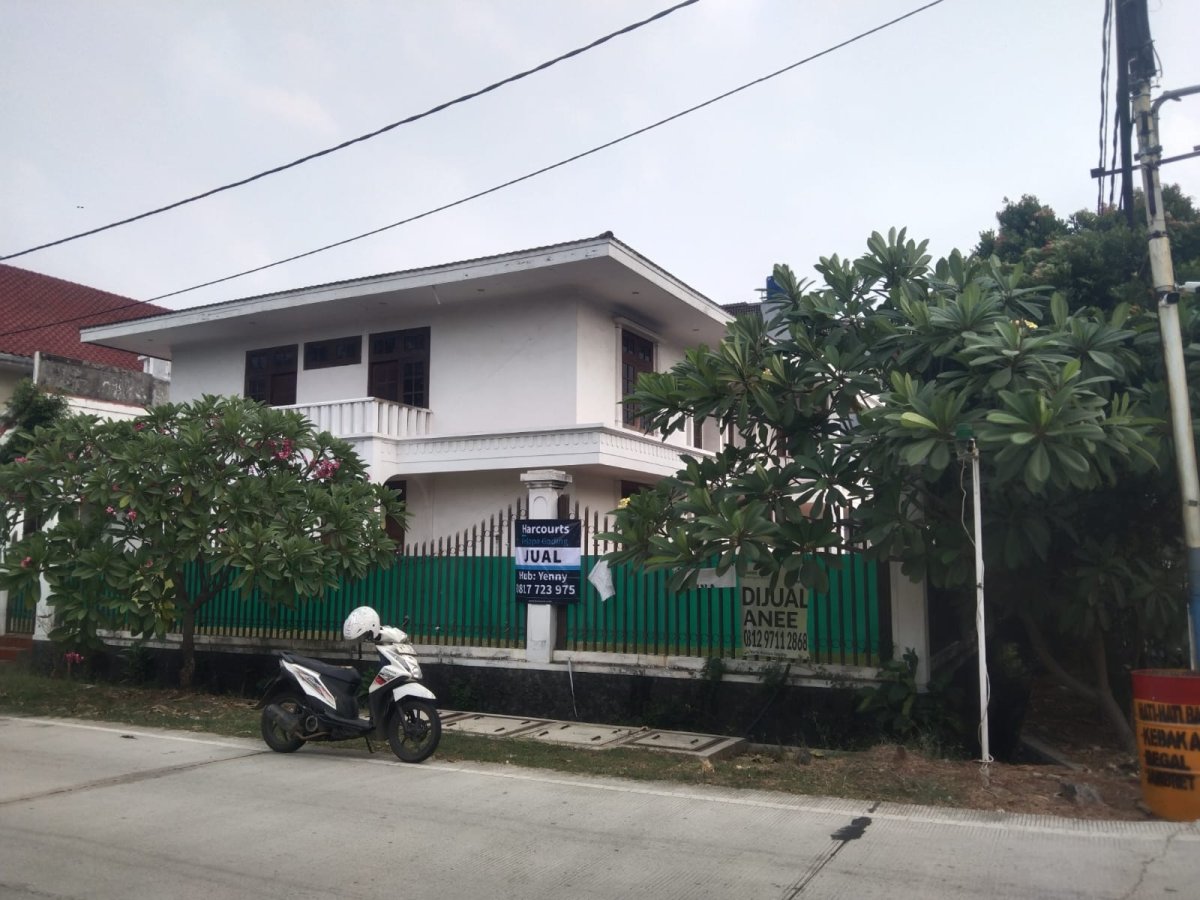 LANGKA! Rumah Hook/Luas LT 770m² Pulo Mas Jakarta Timur, Banting Harga 12 M