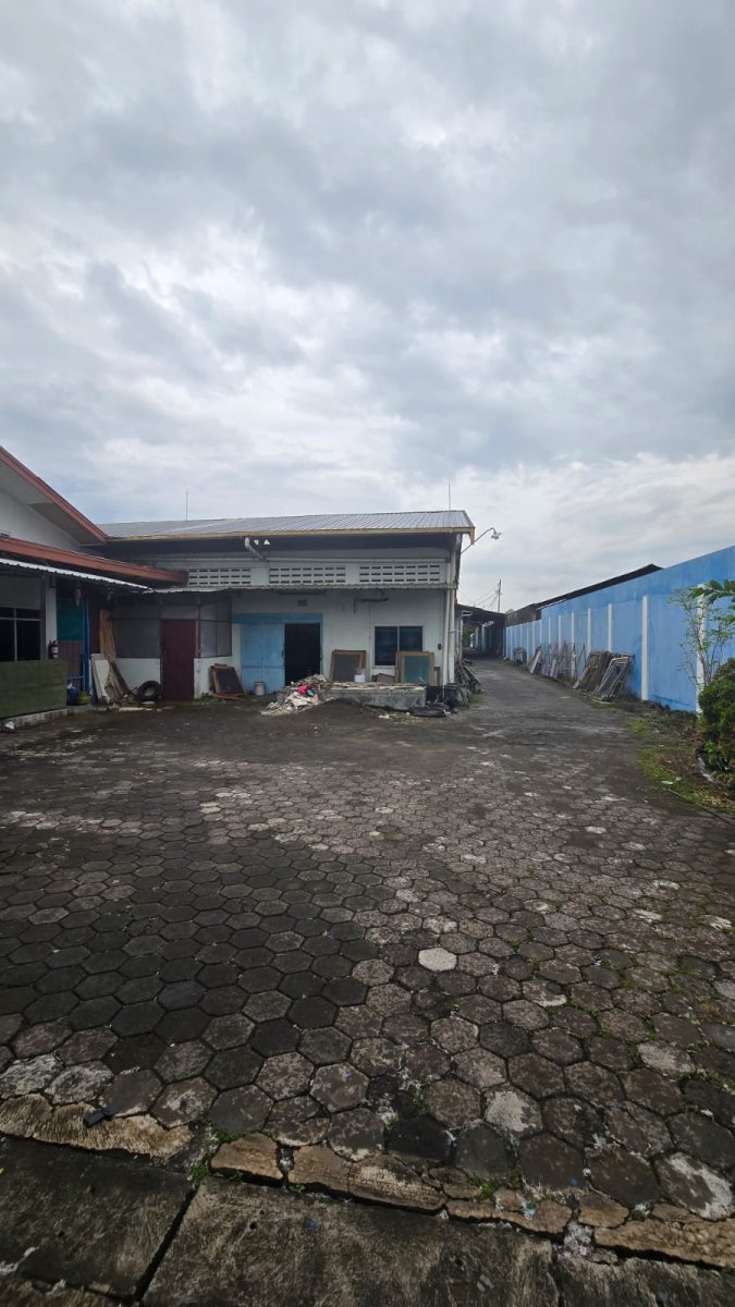 Gudang atau Pabrik Strategis Siap Pakai di Kawasan Industri Telukan - Foto 4