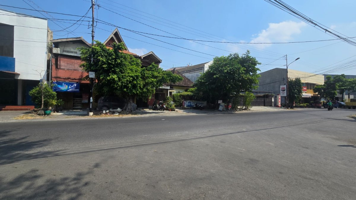 Rumah Lama Hitung Tanah Strategis di Jalan RM Said - Foto 4