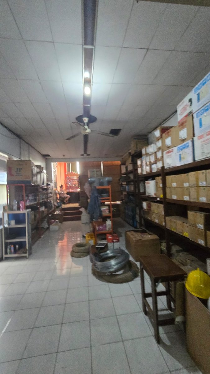 Rumah Mewah dan Gudang atau Ruang Usaha Super Strategis di Jalan Raya Adi Sucipto - Foto 10