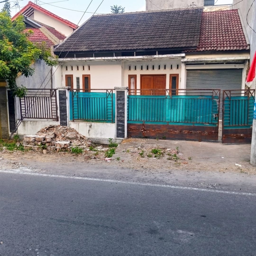 Rumah di Perumahan Bergengsi Solo Baru