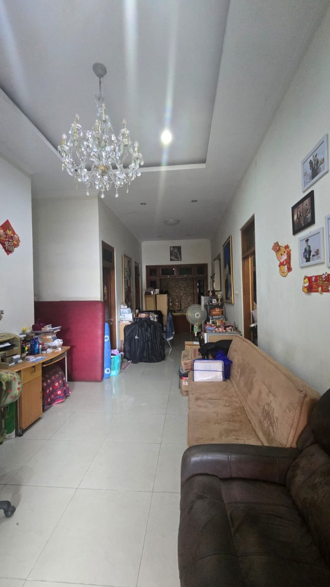 Rumah Bagus Terawat Siap Pakai Di Perumahan Solo Baru - Foto 5