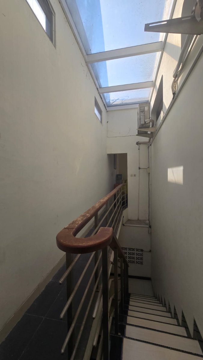 Rumah Bagus Terawat Siap Pakai Di Perumahan Solo Baru - Foto 10