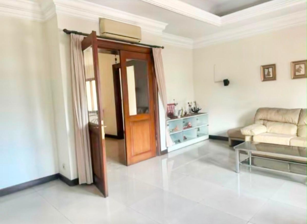 Dijual Rumah Di Bukit Gading Villa, Lingkungan Asri Dan Nyaman - Kelapa Gading, Jakarta Utara - Foto 2