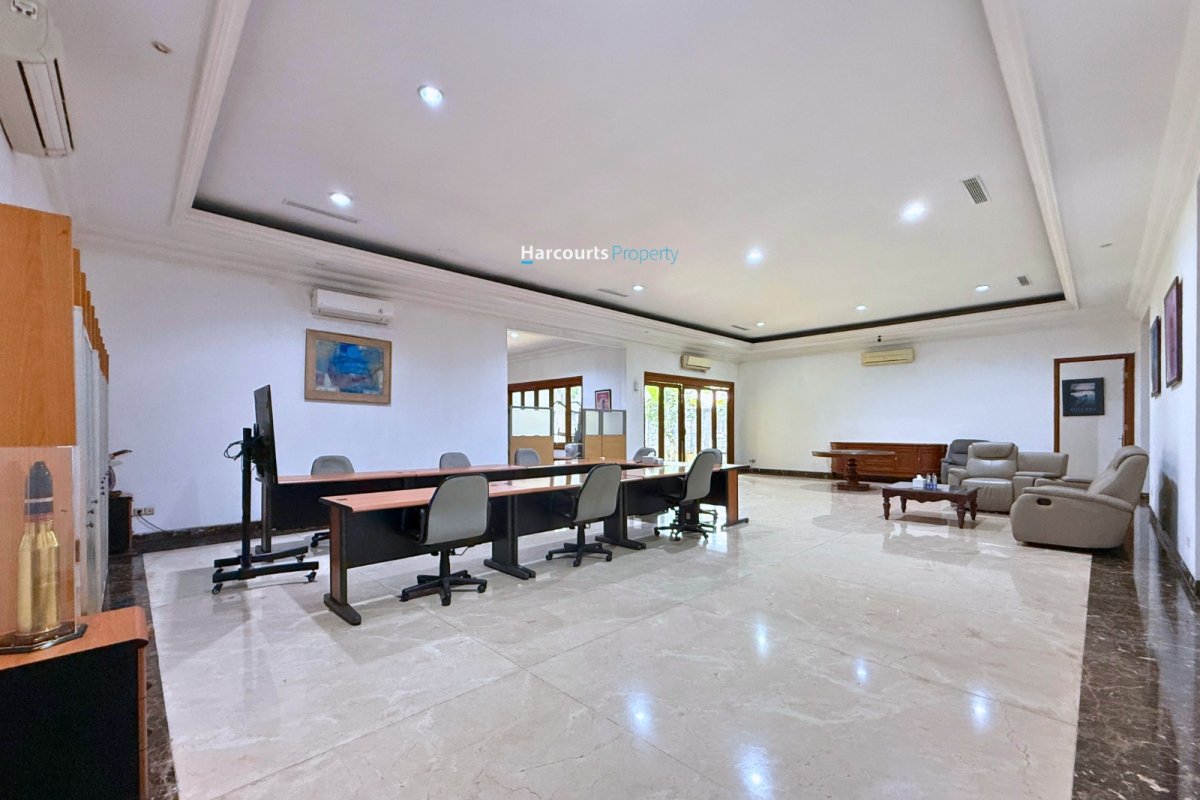 Rumah Mewah Siap Huni Lokasi Strategis Double Gate Area Kuningan - Foto 9