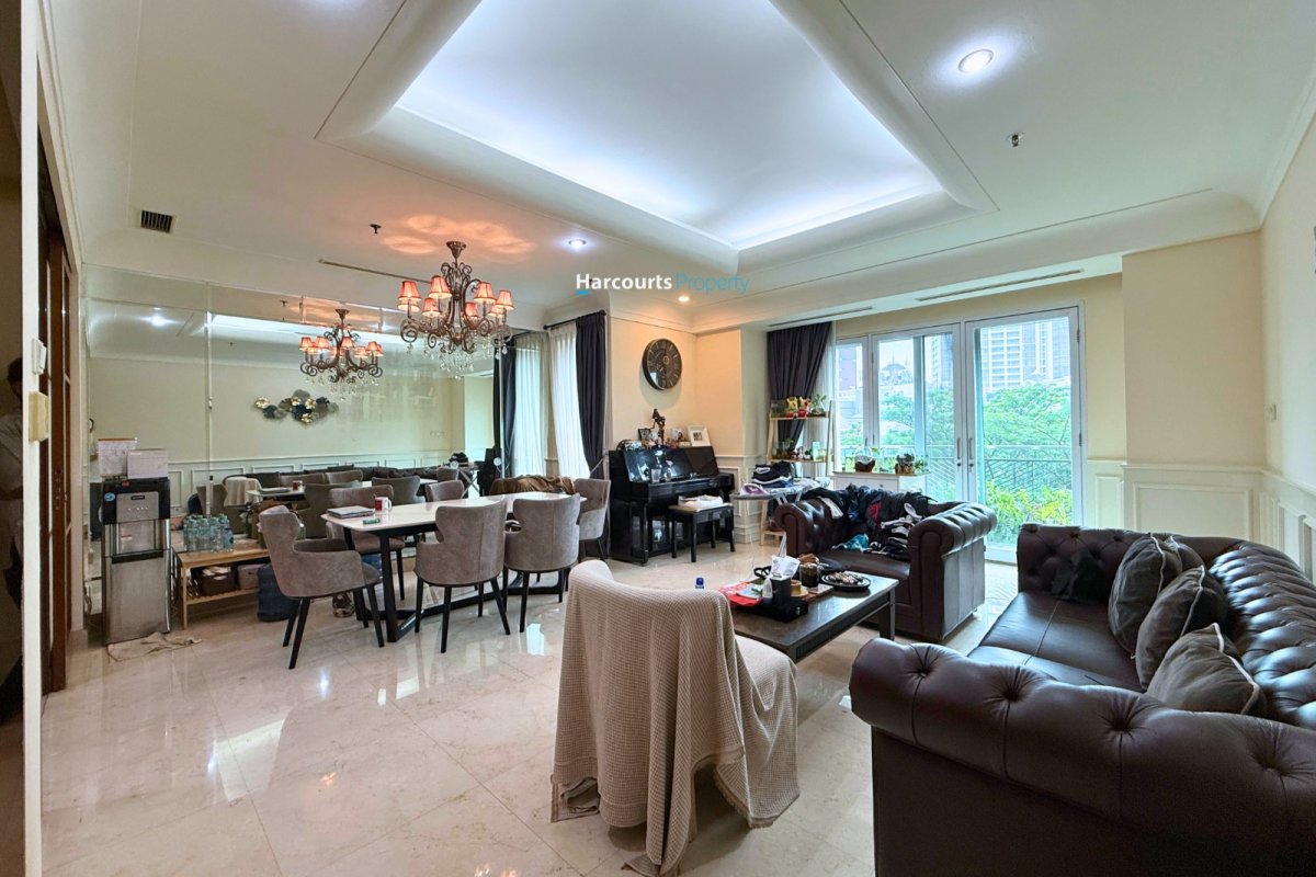 Apartement 3 Bedroom Semi Furnished Pakubuwono Residence Tower Cotton Wood