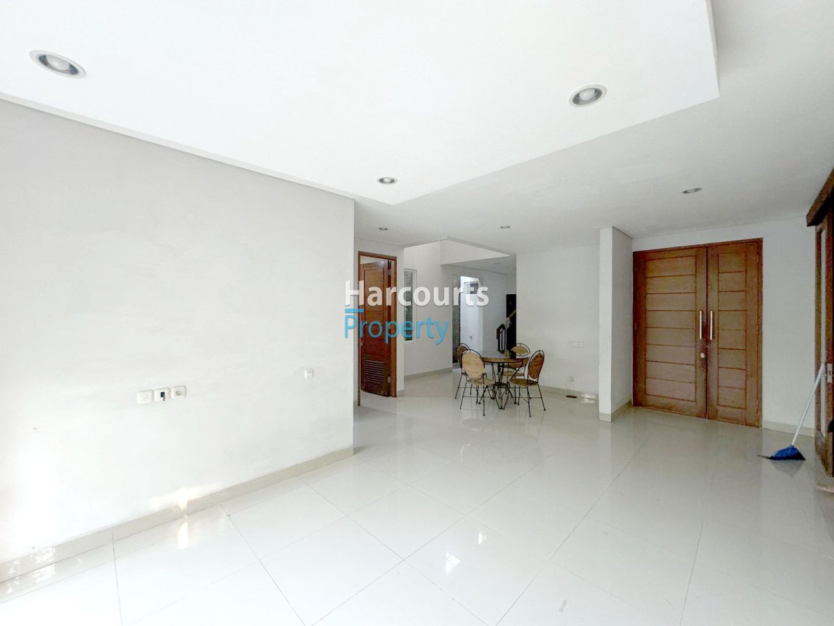 Dijual Townhouse Modern Area Cilandak - Foto 3
