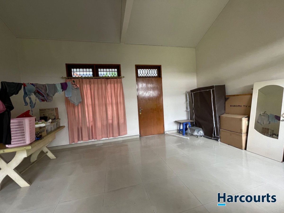 Rumah Bagus Siap Huni di Jajar - Foto 2