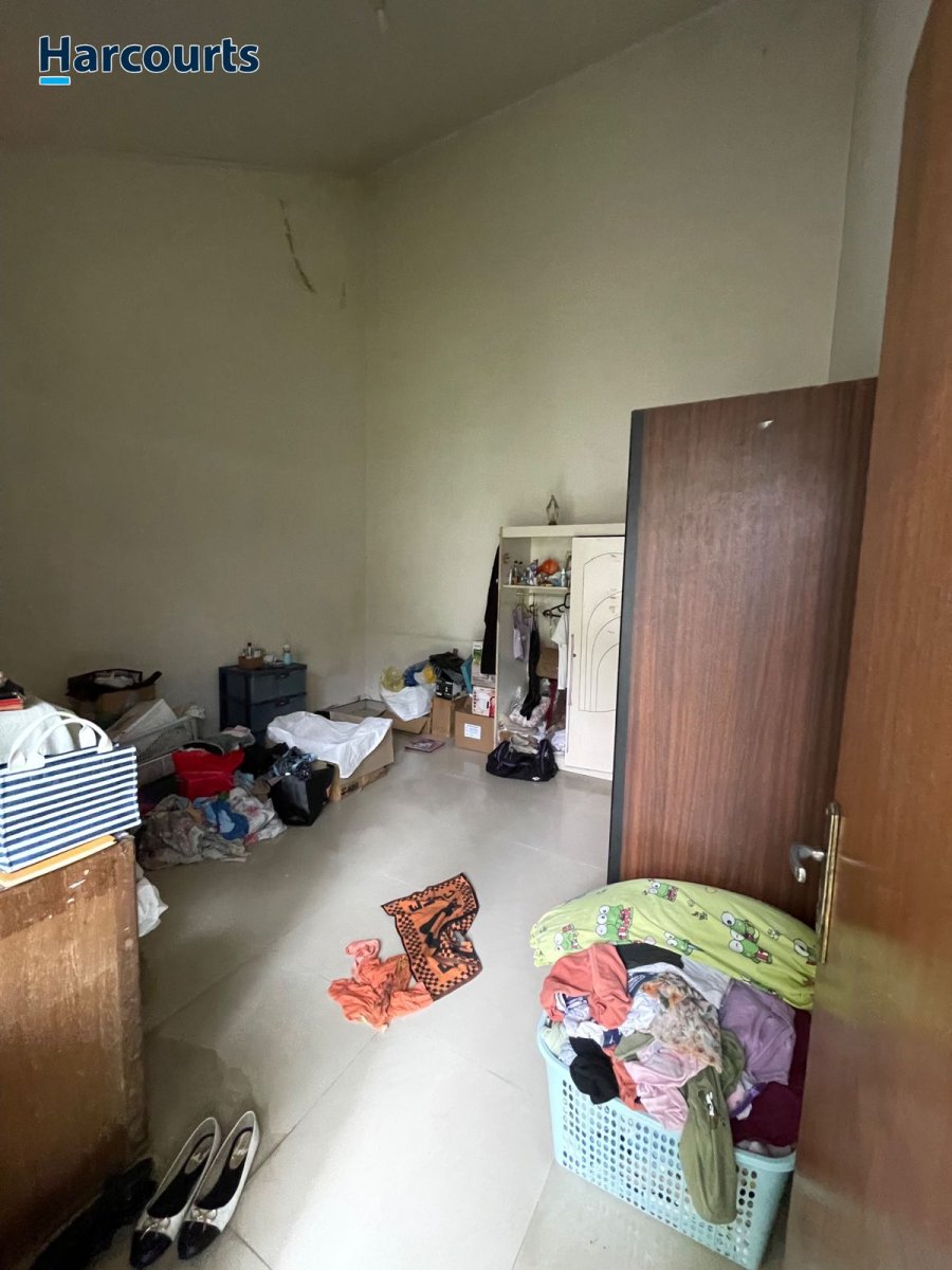 Rumah Bagus Siap Huni di Jajar - Foto 3