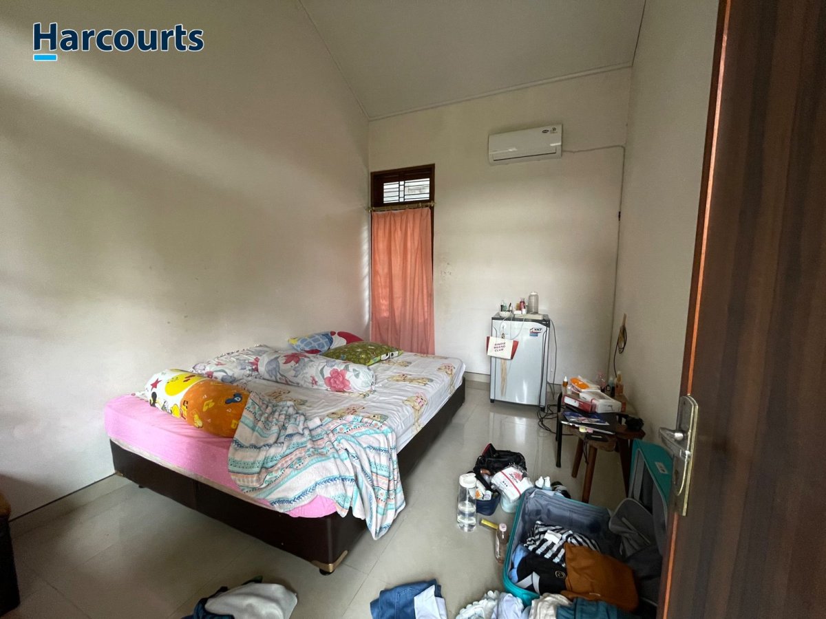 Rumah Bagus Siap Huni di Jajar - Foto 6