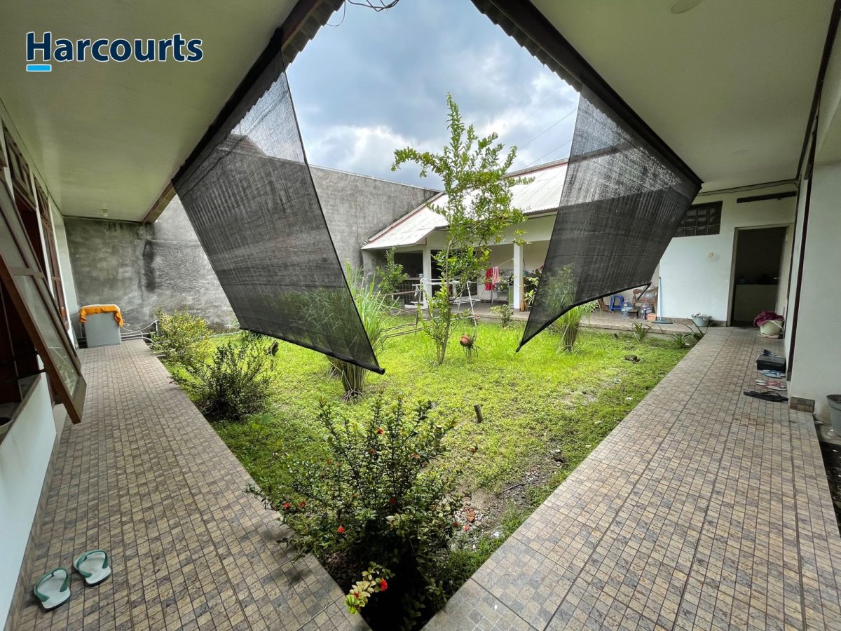 Rumah Bagus Siap Huni di Jajar - Foto 9