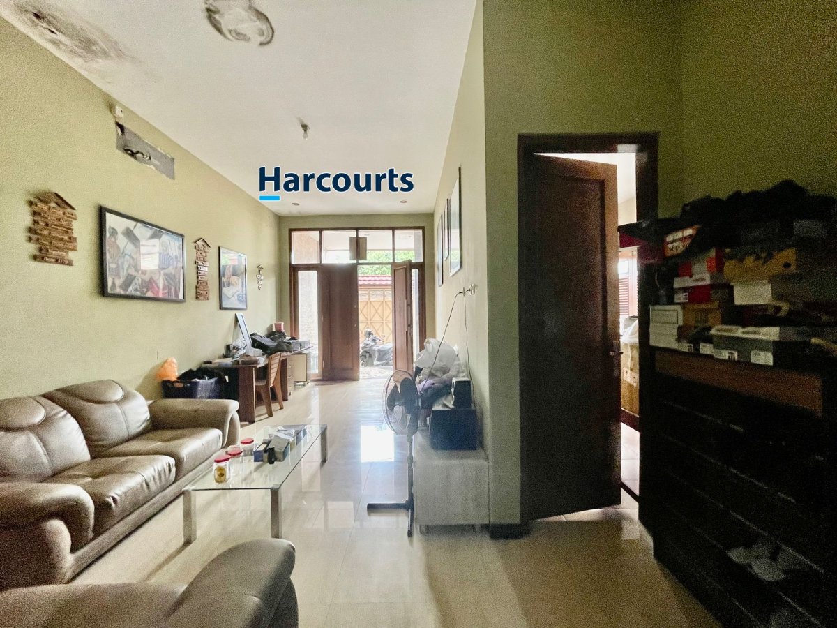 Rumah 2,5 Lantai dengan Rooftop Dekat Solo Paragon Mall Ketelan - Foto 9