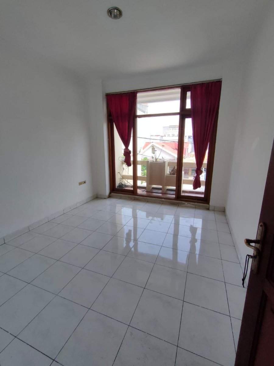Jual Rumah di pinggir jalan Grogol, Grogol Petamburan Jakarta Barat AL - Foto 4