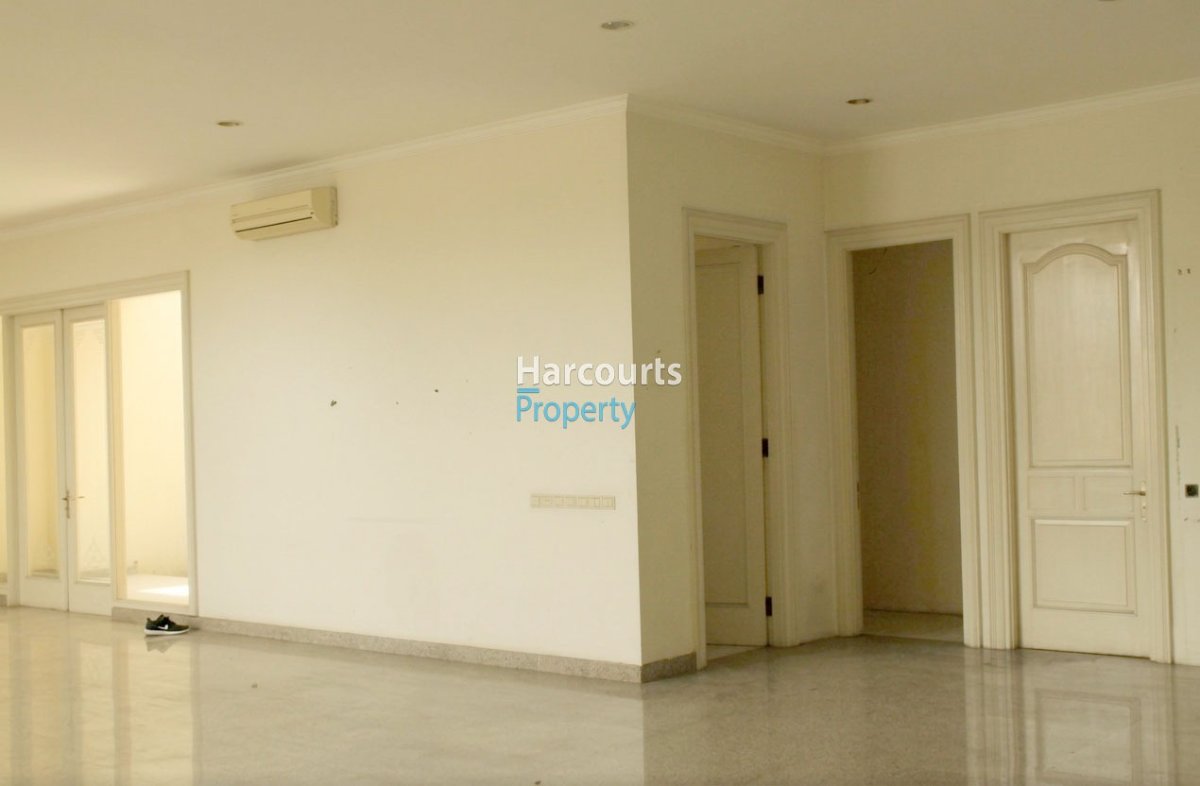 Rumah Klasik European Posisi Hook Lokasi Strategis Area Permata Hijau - Foto 3