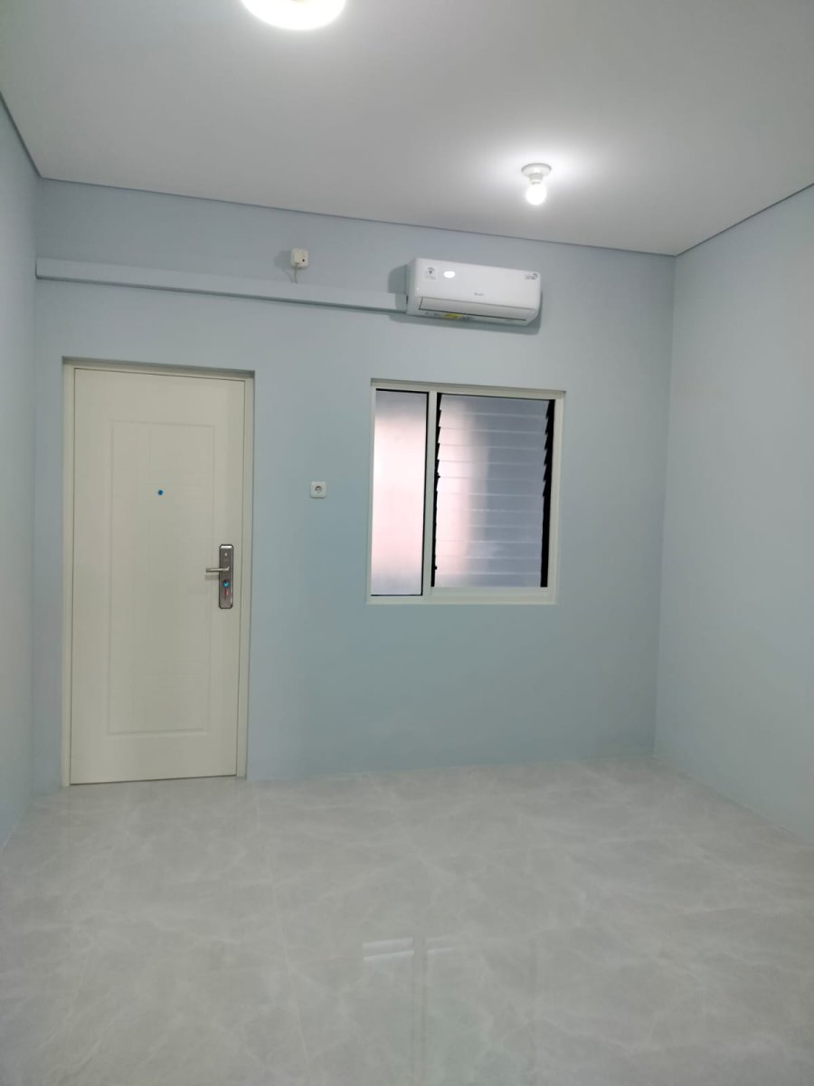 Rumah Baru 3 Lantai Mewah Dekat Jalan Gajah Mada - Foto 2