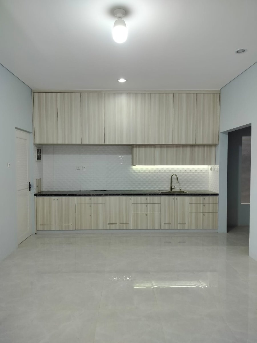 Rumah Baru 3 Lantai Mewah Dekat Jalan Gajah Mada - Foto 10