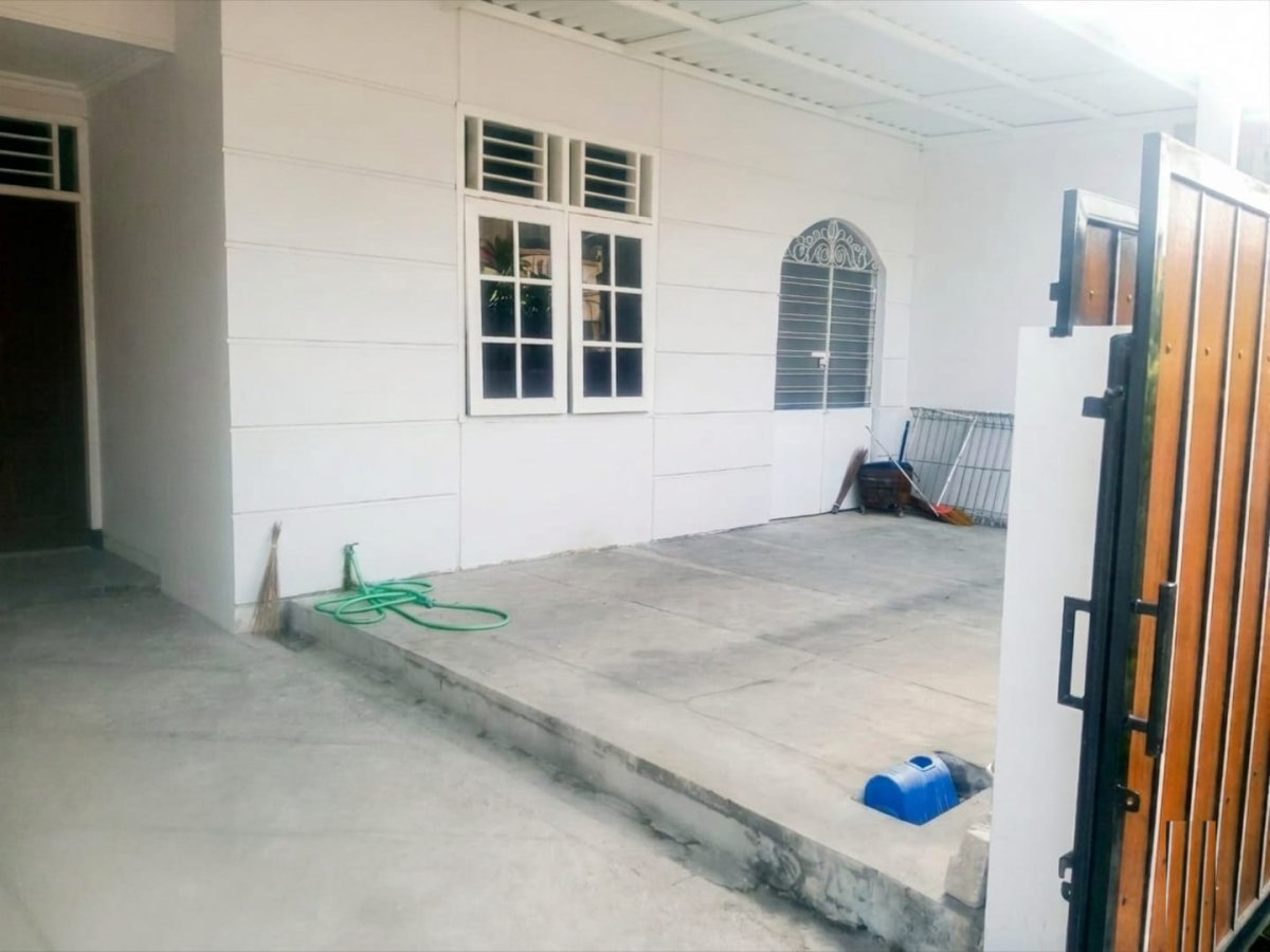 Rumah Siap Huni di Perumahan Bergengsi, Solo Baru - Foto 4