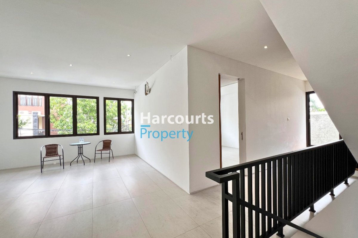 Dijual Rumah Modern Minimalist Area Kemang - Foto 4