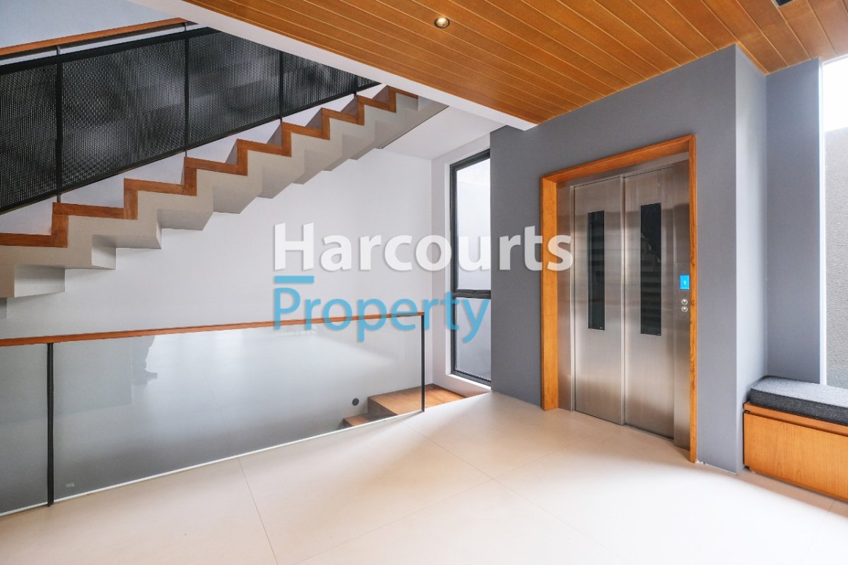 Dijual Townhouse Minimalis Area Kemang - Foto 4