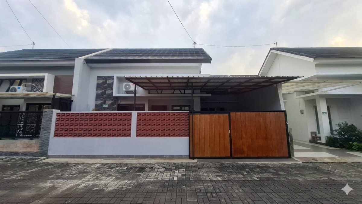 Rumah Bagus Minimalis di Perumahan One Gate System, Baturan