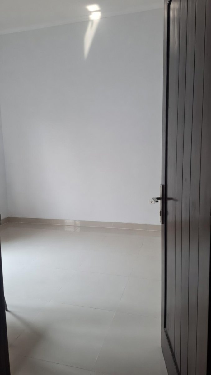Rumah Bagus Minimalis di Perumahan One Gate System, Baturan - Foto 5