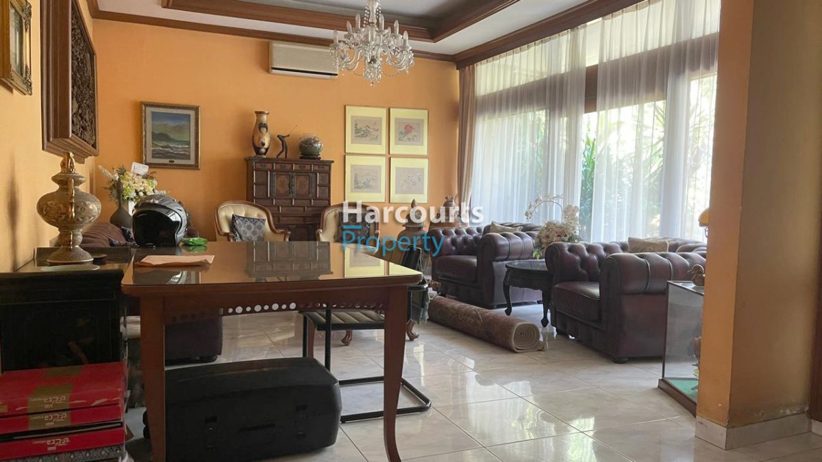 Dijual Rumah Lama Lokasi Strategis Area Kuningan