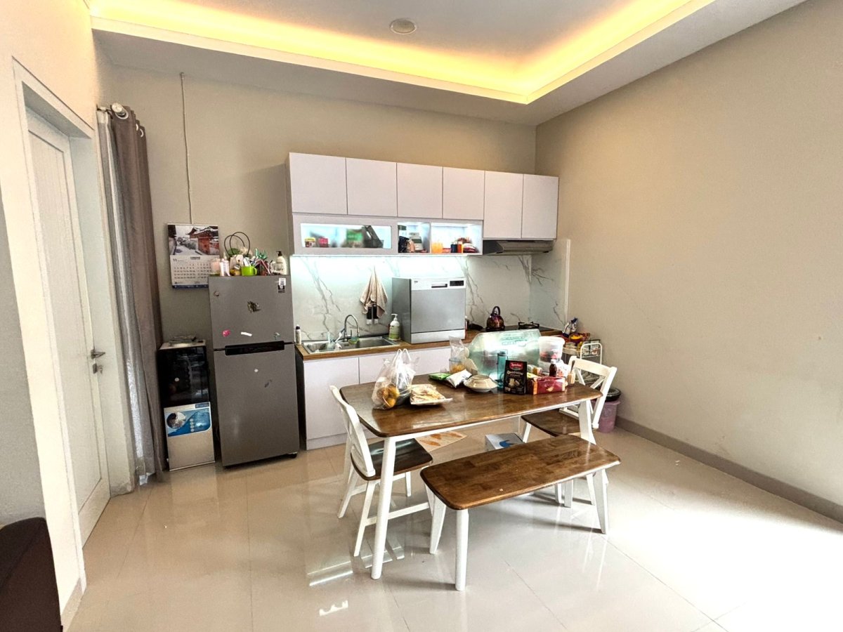 Rumah Bagus Minimalis di Cluster Elite Tirtamaya Residence Gentan - Foto 9
