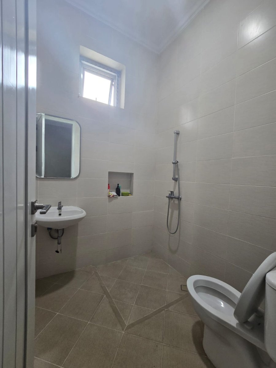 Rumah Bagus Minimalis di Cluster Elite Tirtamaya Residence Gentan - Foto 12