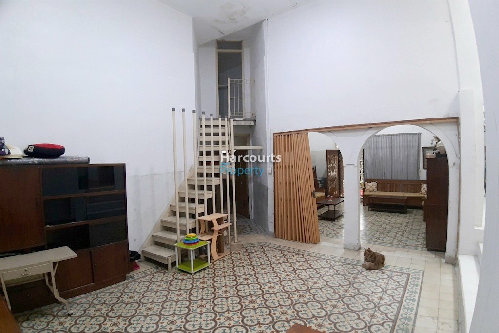 Rumah Klasik Lokasi Strategis Poisisi Hook Area Menteng - Foto 6