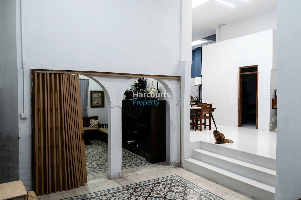 Rumah Klasik Lokasi Strategis Poisisi Hook Area Menteng - Foto 8