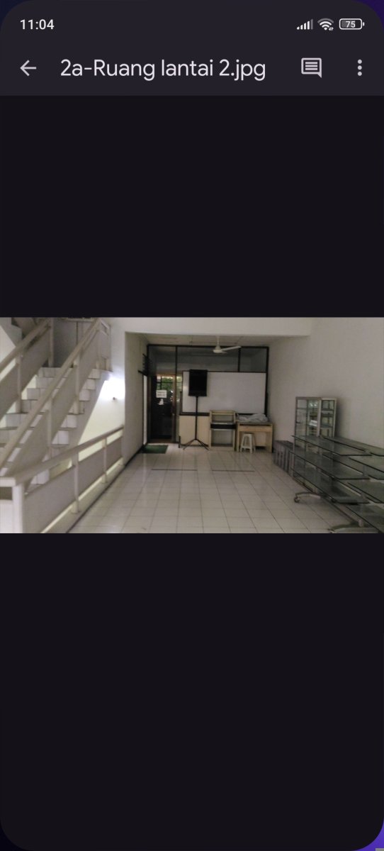Disewakan  Ruko Strategis 3 Lantai di  Jalan Ir Soekarno Solo Baru - Foto 4