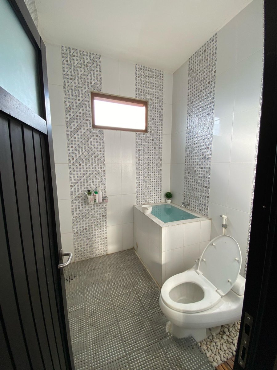 Rumah Etnik Bagus 2 Lantai Full Furnished di Gajahan - Foto 3