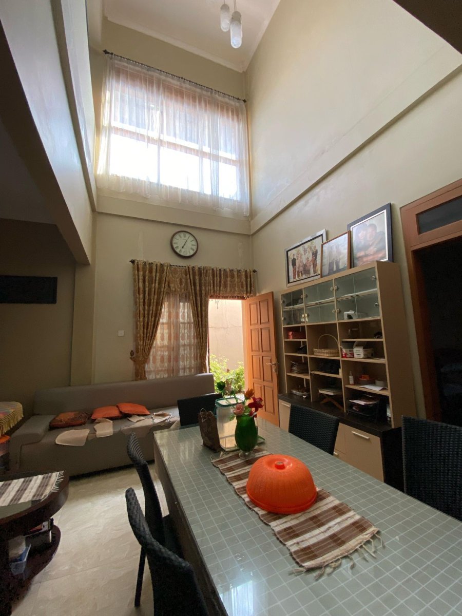 Rumah Etnik Bagus 2 Lantai Full Furnished di Gajahan - Foto 6