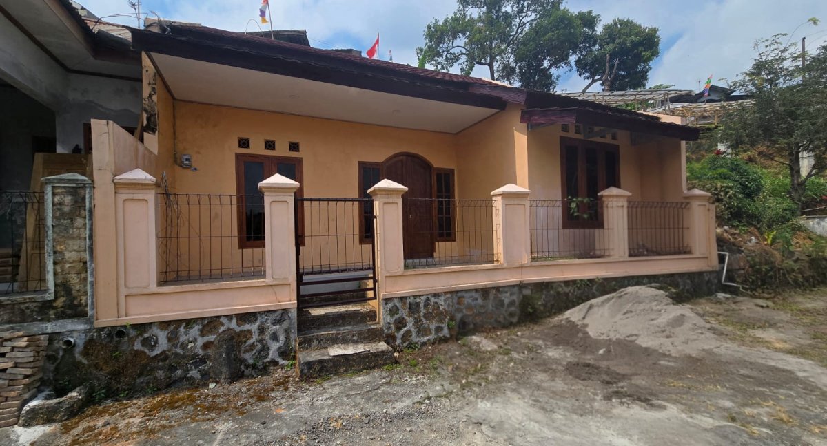 Rumah Baru Siap Huni di Tawangmangu Karanganyar Solo - Foto 4