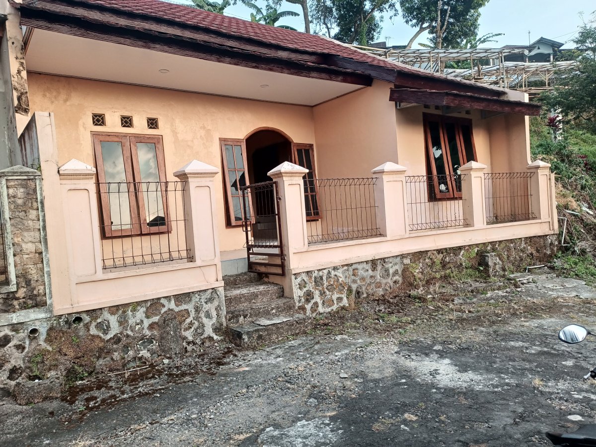 Rumah Baru Siap Huni di Tawangmangu Karanganyar Solo - Foto 15