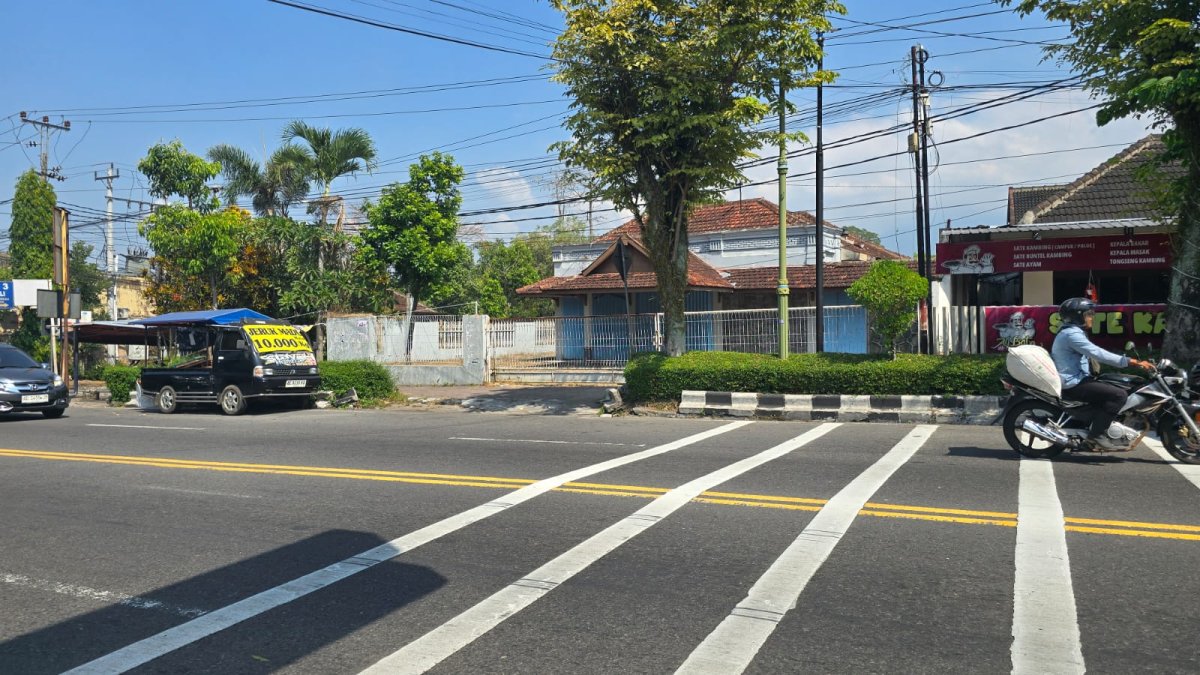 Rumah Hitung Tanah Di Jalan Pandanaran Boyolali