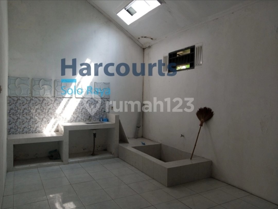 Rumah Minimalis Modern di Cluster Exclusive Wonorejo - Foto 3