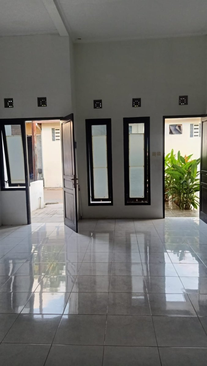Rumah Minimalis Modern di Cluster Exclusive Wonorejo - Foto 8
