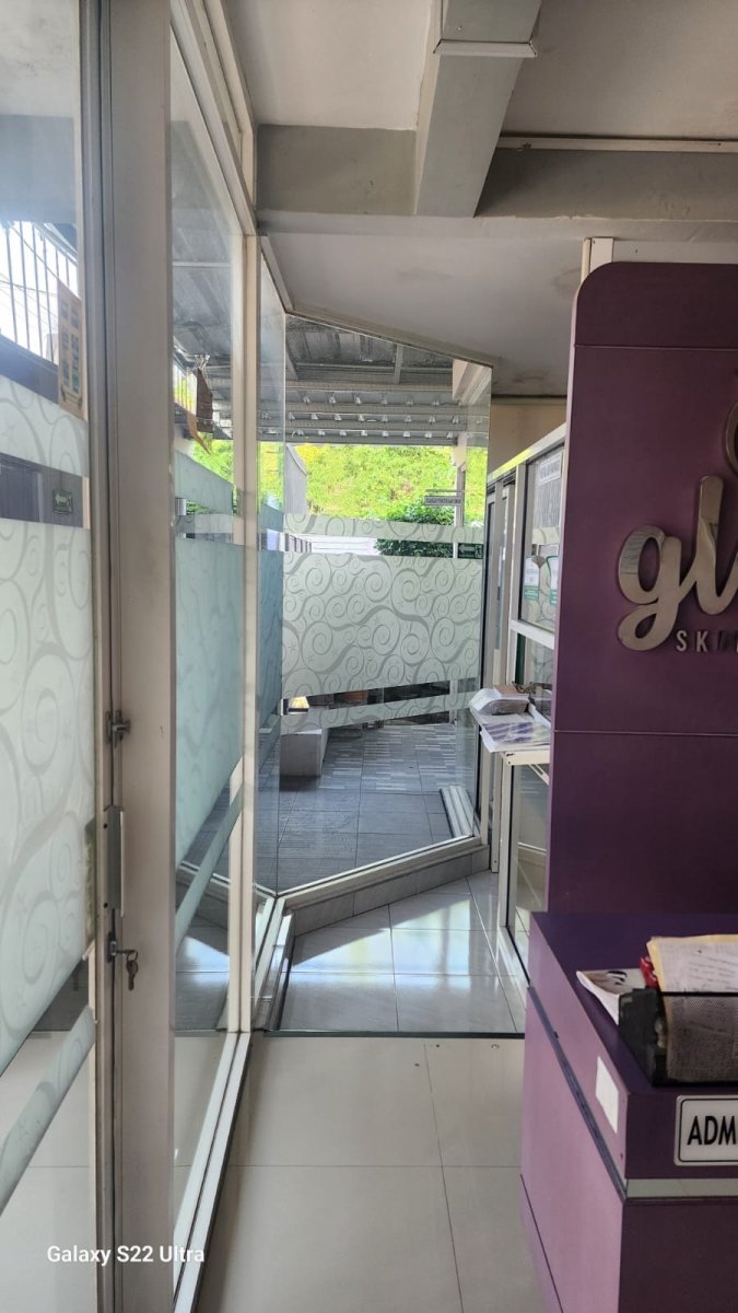 Rumah Bonus Klinik Kecantikan Beserta Isi dan Izin Klinik di Gentan - Foto 12