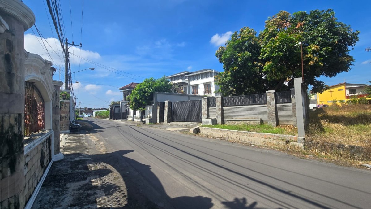 Tanah Strategis untuk Rumah Tinggal Dekat Jalan Adi Sucipto - Foto 4