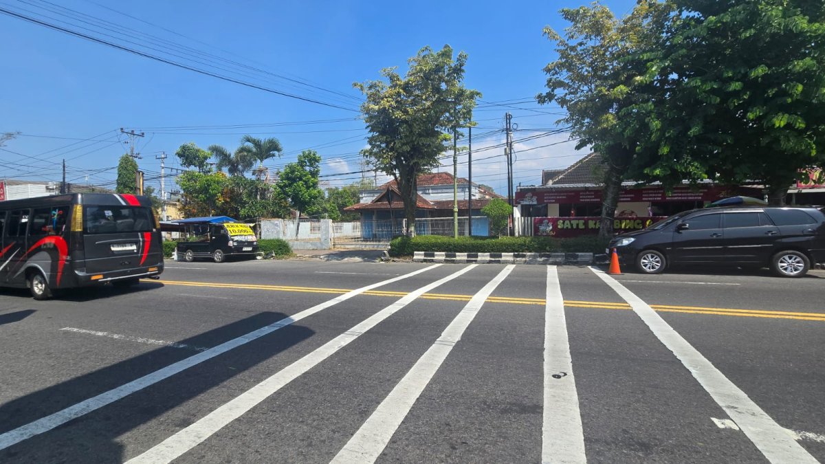 Rumah Hitung Tanah Strategis di Jalan Pandanaran - Foto 9