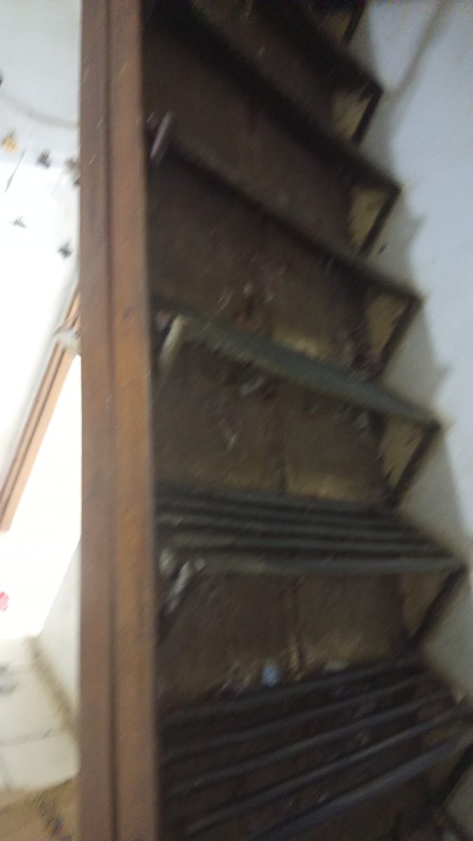 Disewakan Rumah 3 Lantai daerah Roxy Unfurnished - Jakarta Pusat - Foto 4