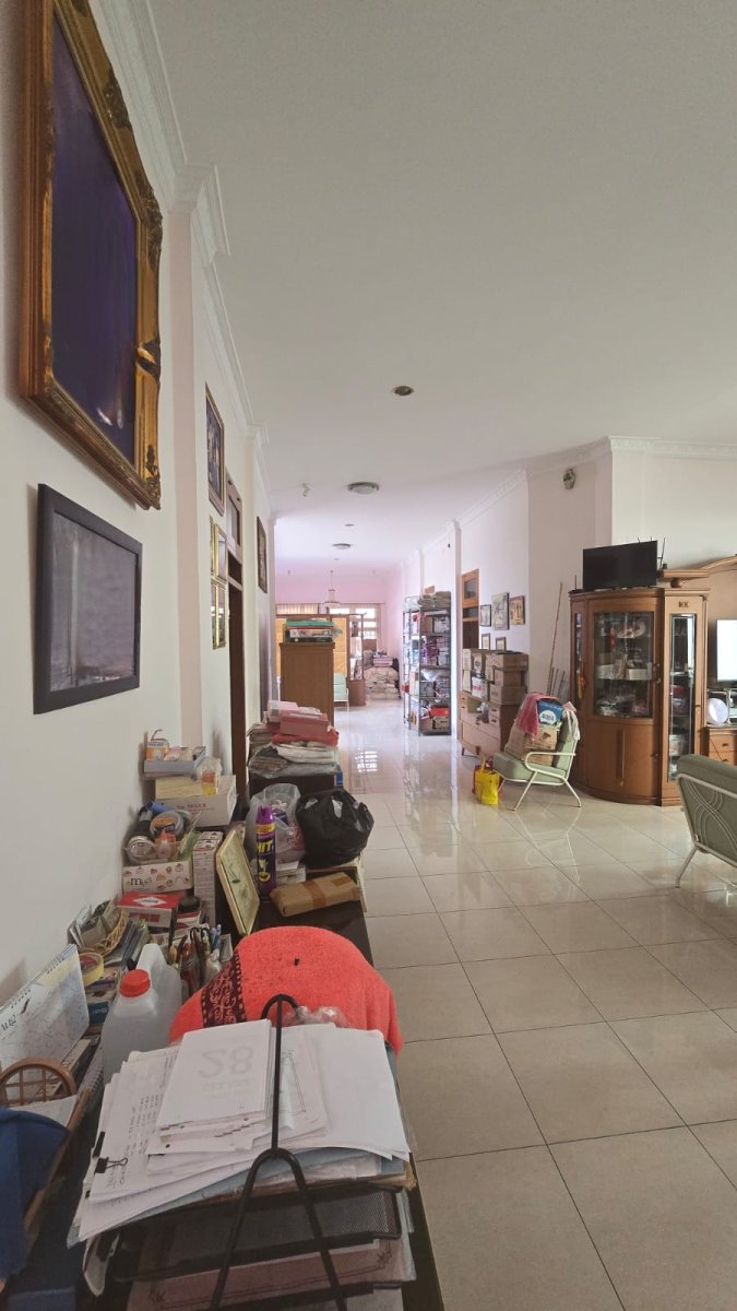 Rumah Mewah Strategis Dekat Jalan Yos Sudarso Serengan Solo - Foto 5