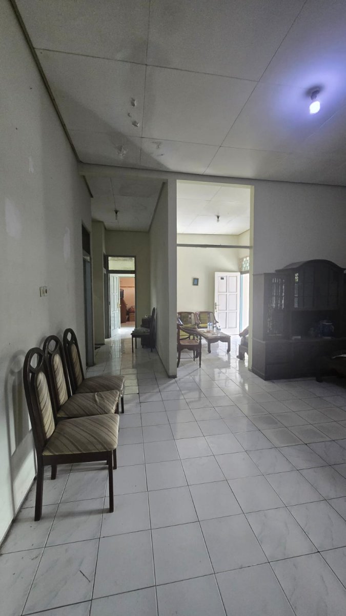 Rumah Hitung Tanah Di Jalan Mangga Jajar Laweyan Solo - Foto 10