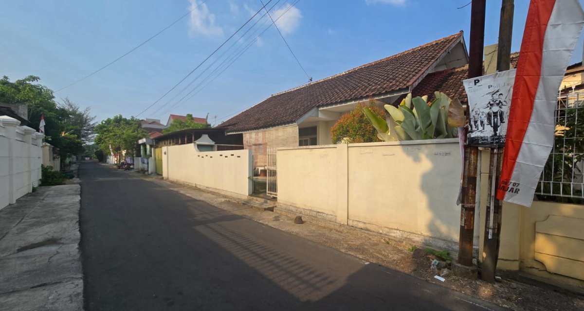 Rumah Hitung Tanah Di Jalan Mangga Jajar Laweyan Solo - Foto 13