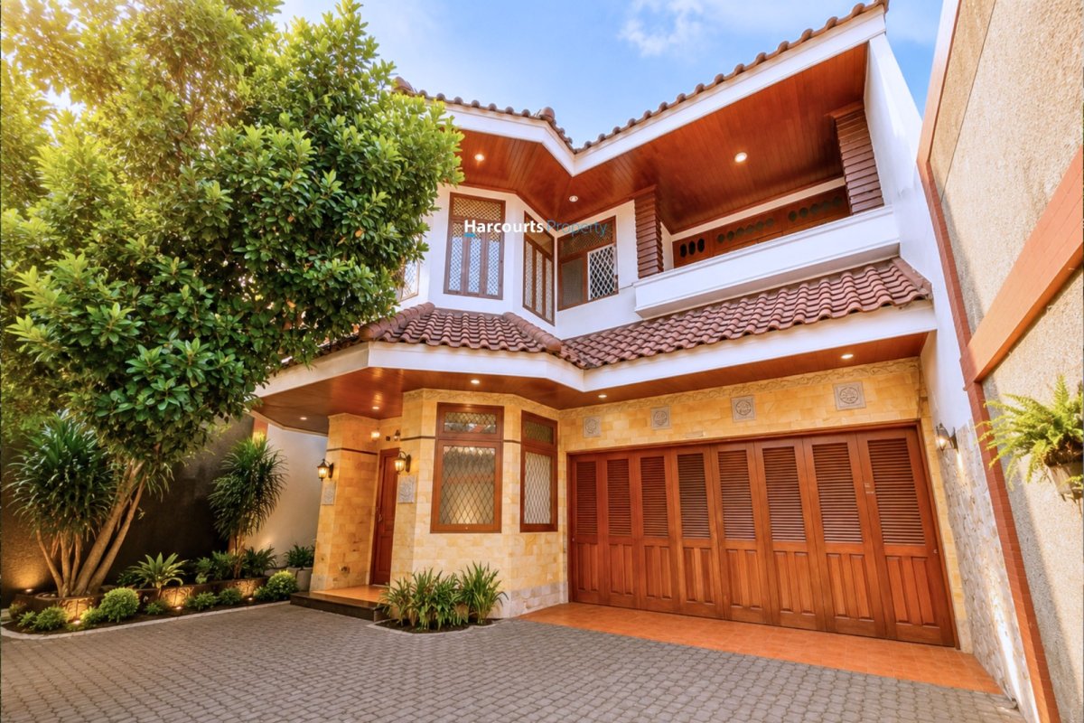 Dijual Rumah Klasik Modern by Lifetime Design Area Cipete