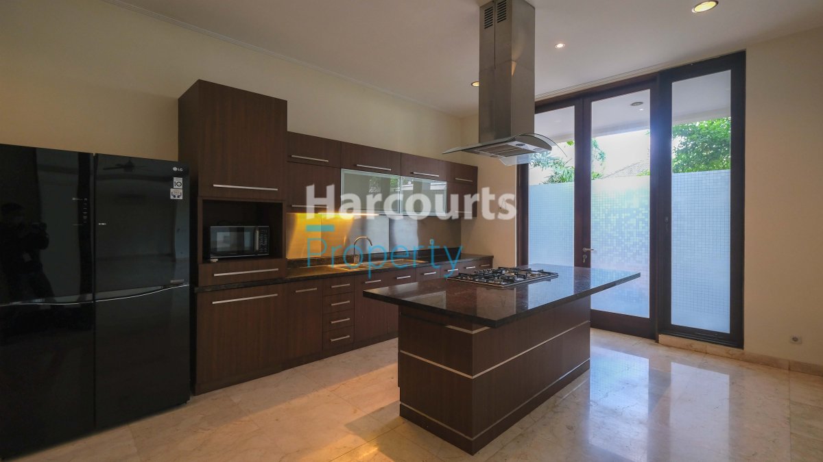 Disewakan Rumah Double Gate Modern Area Pejaten - Foto 4