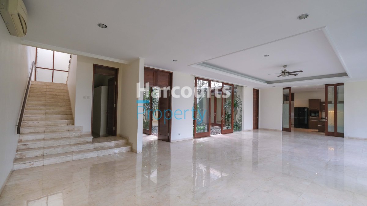 Disewakan Rumah Double Gate Modern Area Pejaten - Foto 5