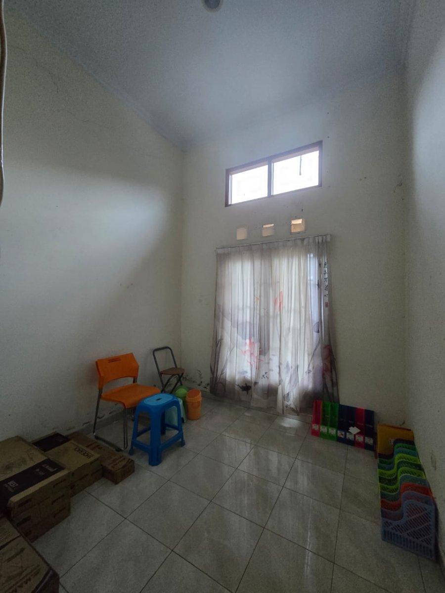 Rumah Bagus Bersih Siap Pakai di Cluster Elite Madegondo Solo Baru - Foto 11