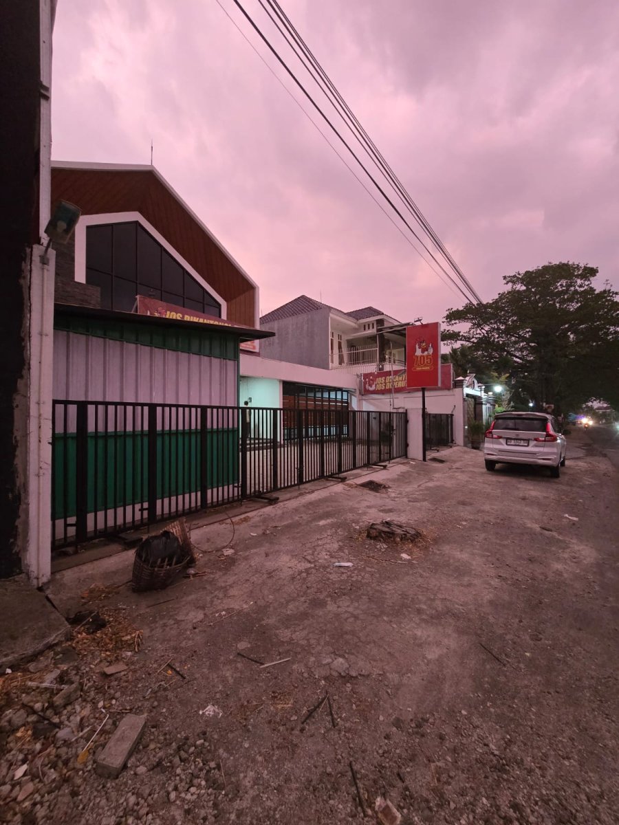 Rumah dan Ruang Usaha Strategis Dekat Mall Luwes Palur Mojolaban - Foto 2